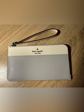 kate spade Two-Tone Saffiano Leather Wristlet in Cream and Light Gray